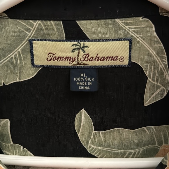 Tommy Bahama - Picture 4 of 9